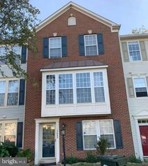 13689 SAINT JOHNS WOOD PL, Herndon, VA 20171