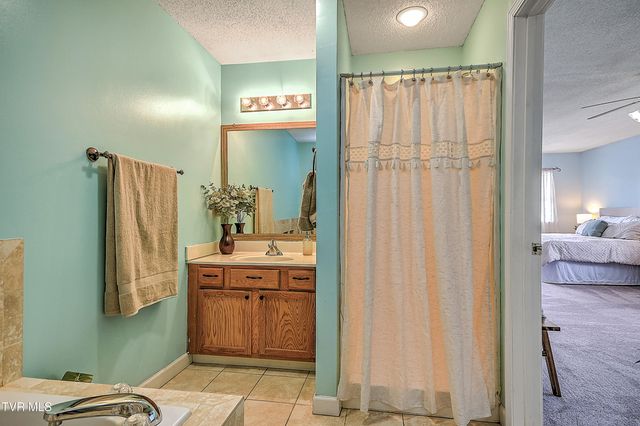 104 Phillip Drew Court, Johnson City, TN 37604