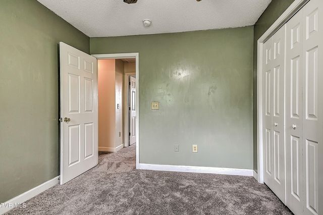 104 Phillip Drew Court, Johnson City, TN 37604