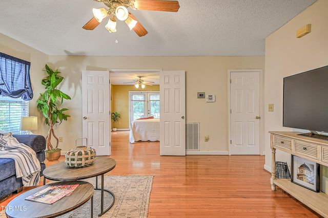104 Phillip Drew Court, Johnson City, TN 37604