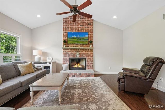 17925 Homestead Bluffs Drive, Wildwood, MO 63005