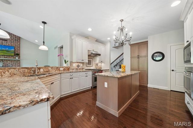 17925 Homestead Bluffs Drive, Wildwood, MO 63005