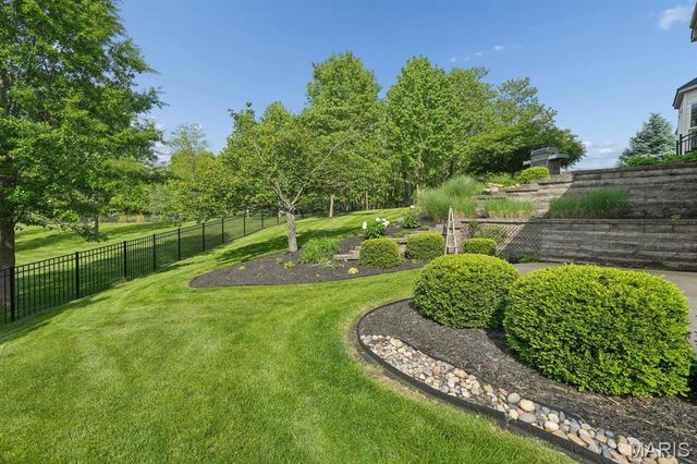 17925 Homestead Bluffs Drive, Wildwood, MO 63005