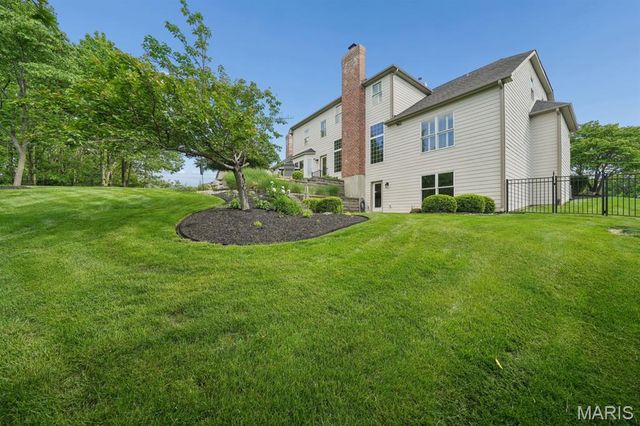 17925 Homestead Bluffs Drive, Wildwood, MO 63005