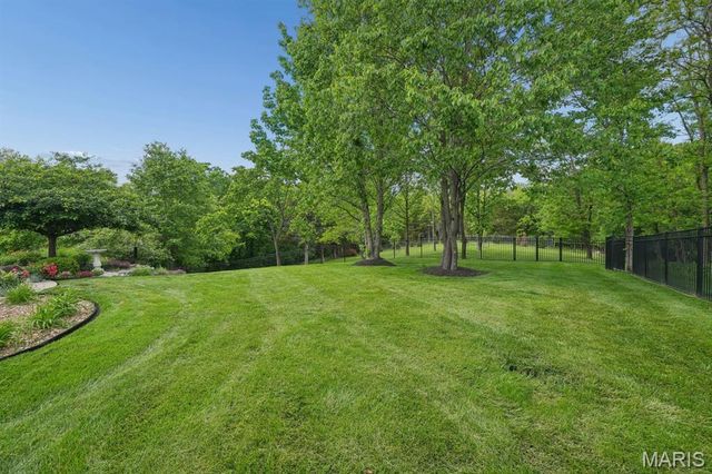 17925 Homestead Bluffs Drive, Wildwood, MO 63005