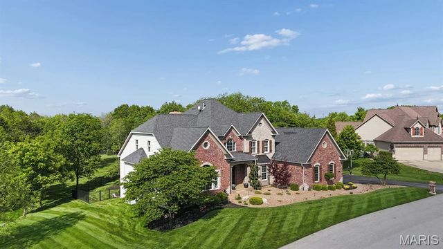 17925 Homestead Bluffs Drive, Wildwood, MO 63005