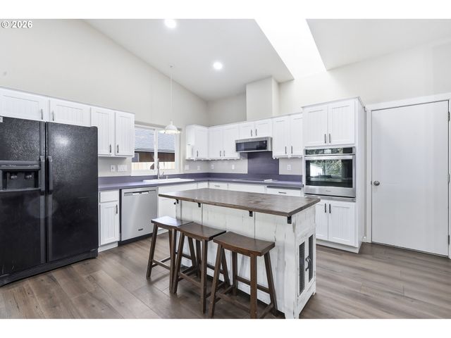 23235 Sw SAINT CHARLES Way, Sherwood, OR 97140