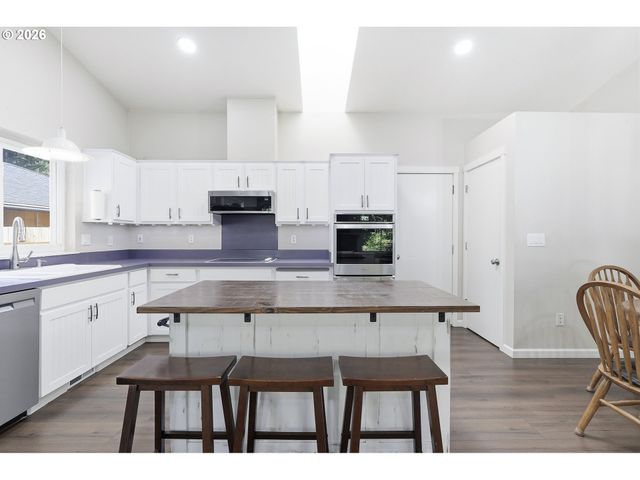 23235 Sw SAINT CHARLES Way, Sherwood, OR 97140