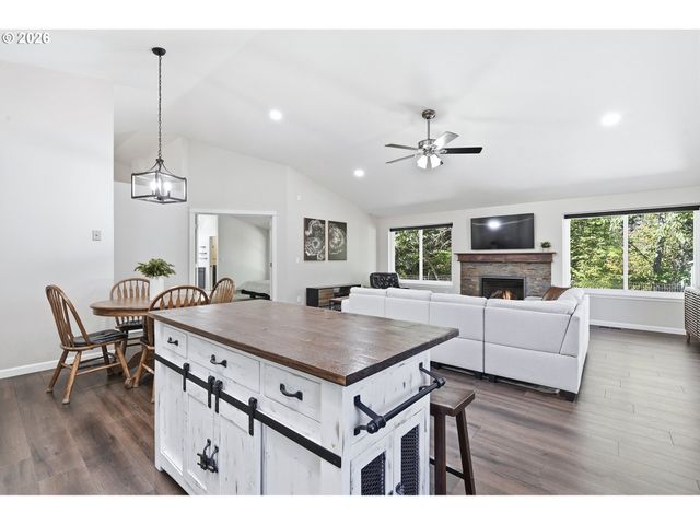 23235 Sw SAINT CHARLES Way, Sherwood, OR 97140