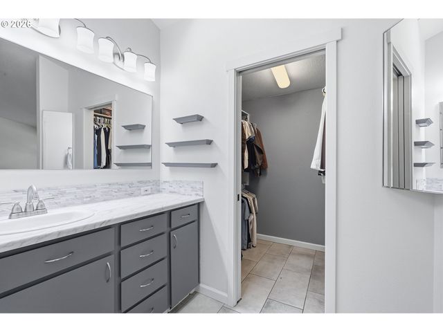 23235 Sw SAINT CHARLES Way, Sherwood, OR 97140
