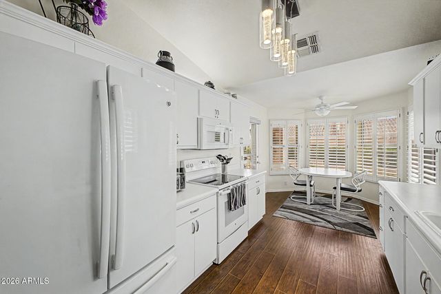 8513 W ORAIBI Drive, Peoria, AZ 85382