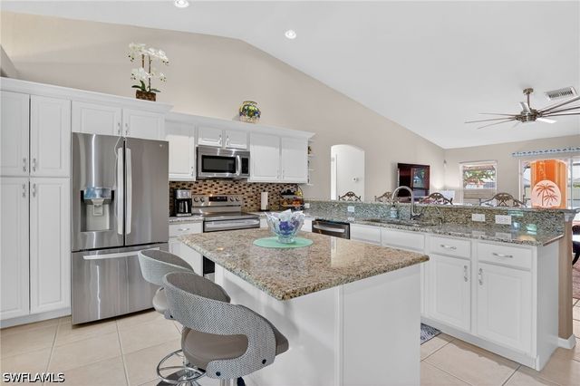 1223 NW 40th PL, Cape Coral, FL 33993