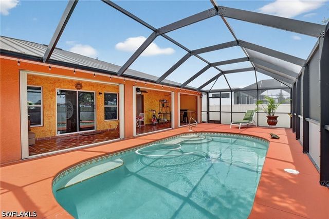 1223 NW 40th PL, Cape Coral, FL 33993