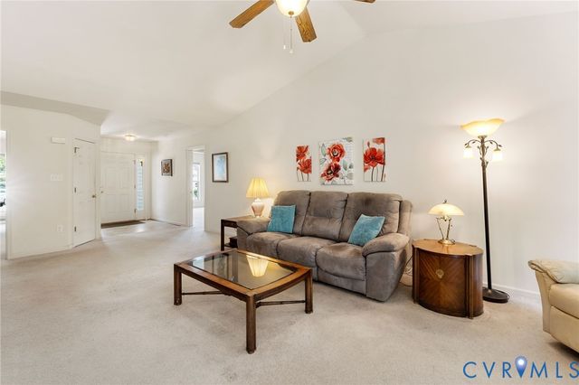 3173 Poplar View Pl, Chester, VA 23831