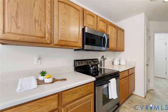 3173 Poplar View Pl, Chester, VA 23831