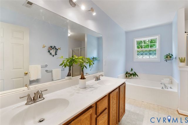 3173 Poplar View Pl, Chester, VA 23831