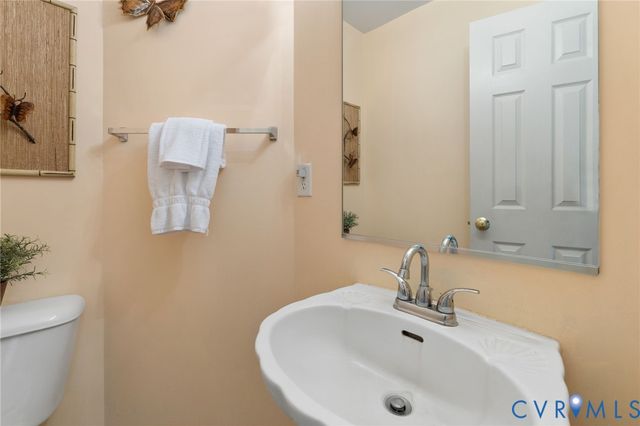3173 Poplar View Pl, Chester, VA 23831