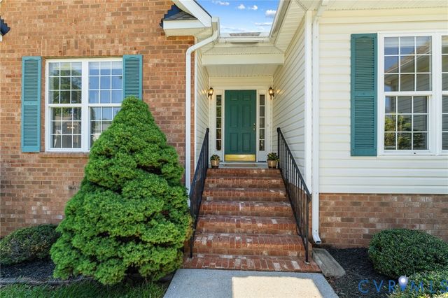 3173 Poplar View Pl, Chester, VA 23831