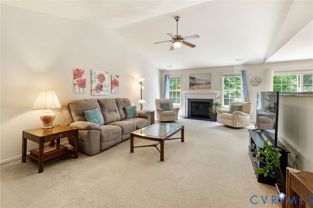 3173 Poplar View Pl, Chester, VA 23831