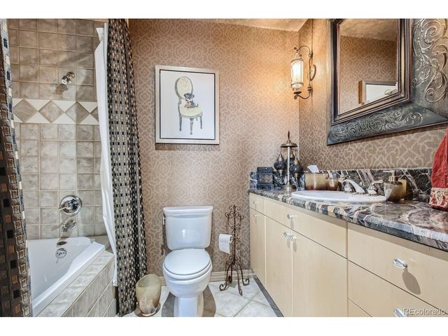 1735 19th St 5B, Denver, CO 80202