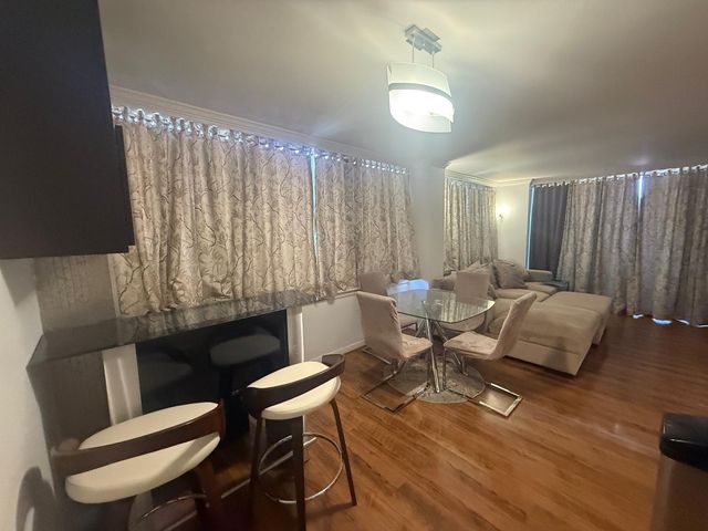 3525 Sage Road 1204, Houston, TX 77056