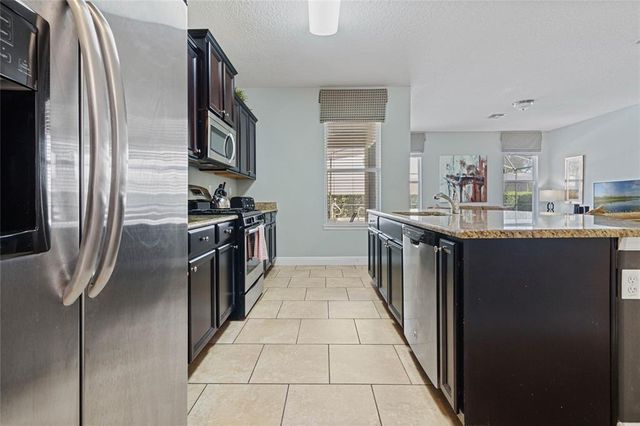 4204 OAKVIEW DRIVE, Davenport, FL 33837
