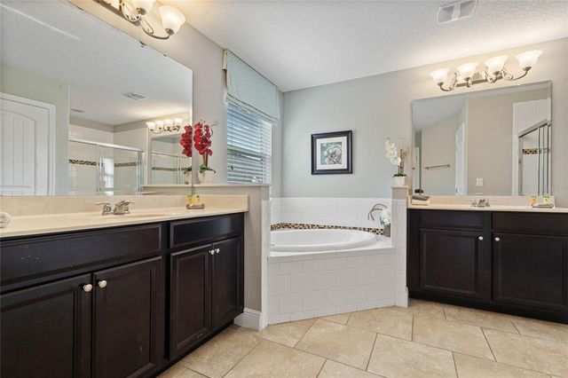 4204 OAKVIEW DRIVE, Davenport, FL 33837