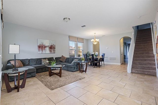 4204 OAKVIEW DRIVE, Davenport, FL 33837