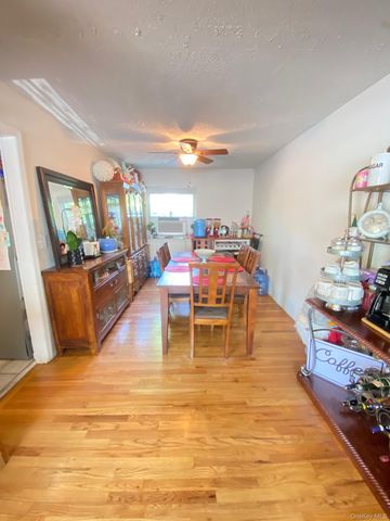 34 Inwood Road, Port Washington, NY 11050