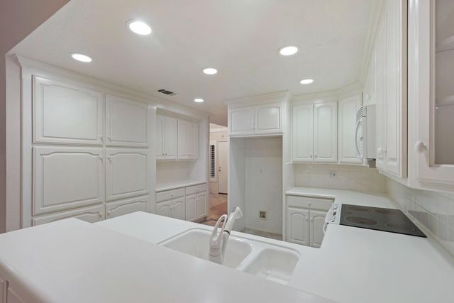 5551 Grouse Run Dr, Stockton, CA 95207