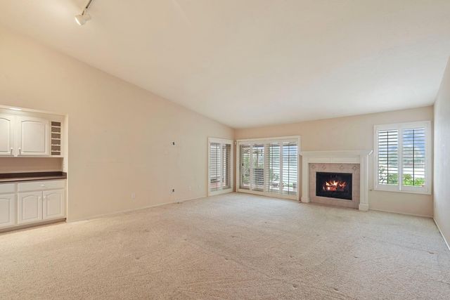 5551 Grouse Run Dr, Stockton, CA 95207