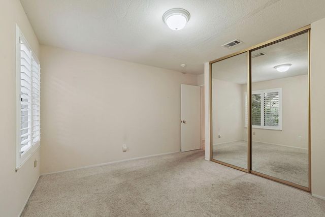 5551 Grouse Run Dr, Stockton, CA 95207