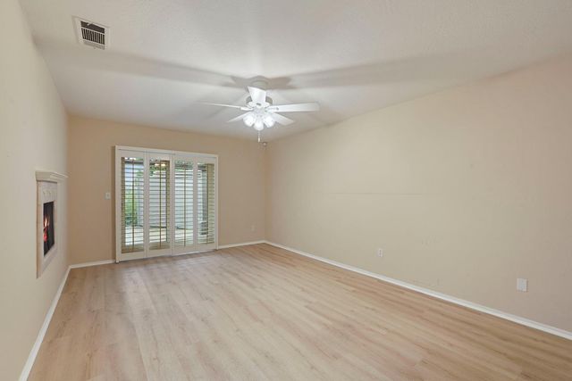 5551 Grouse Run Dr, Stockton, CA 95207