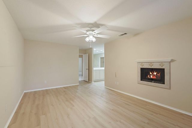 5551 Grouse Run Dr, Stockton, CA 95207