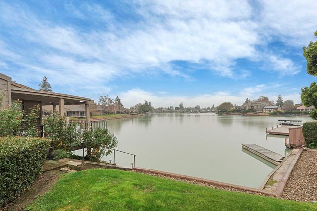 5551 Grouse Run Dr, Stockton, CA 95207