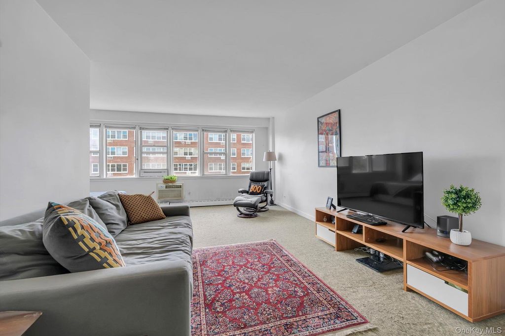 87-15 165th Street 7G, Jamaica, NY 11432 — photo 4