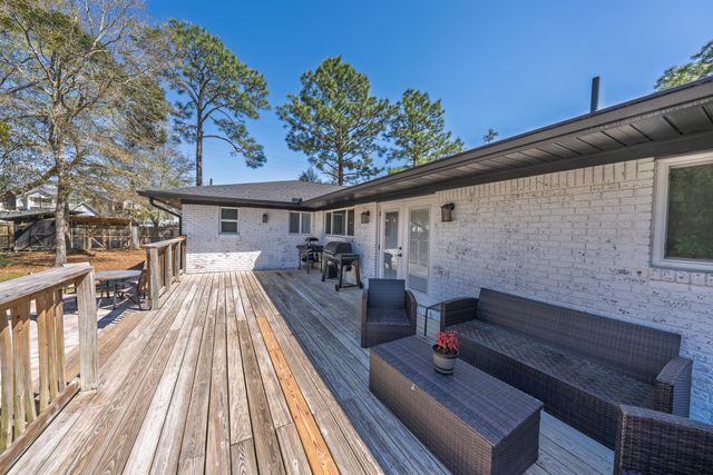 837 Cardinal Street, Fort Walton Beach, FL 32547