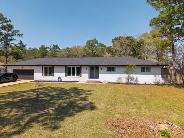 837 Cardinal Street, Fort Walton Beach, FL 32547