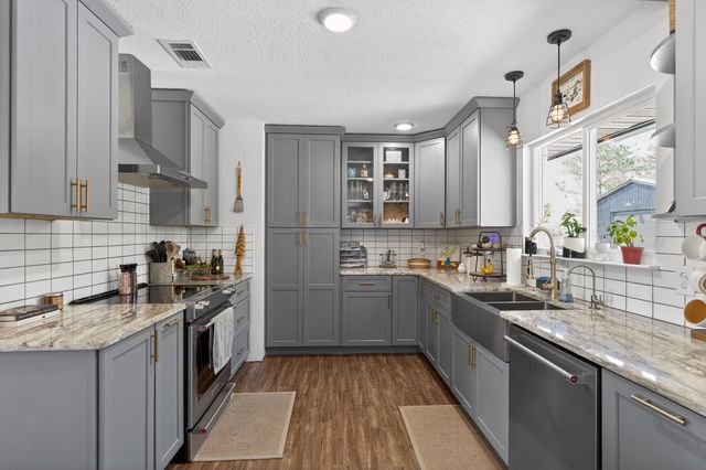 837 Cardinal Street, Fort Walton Beach, FL 32547