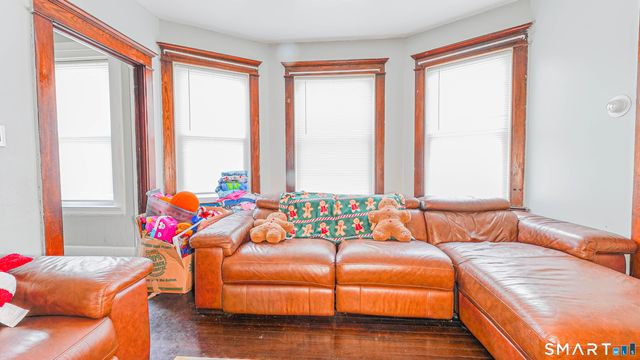 39 Houston Street, New Haven, CT 06513