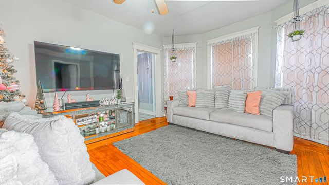 39 Houston Street, New Haven, CT 06513