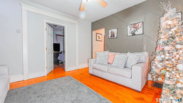 39 Houston Street, New Haven, CT 06513