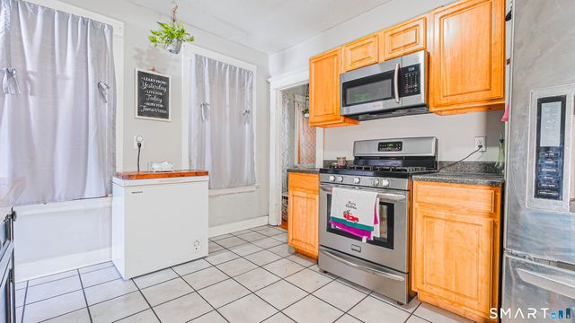 39 Houston Street, New Haven, CT 06513