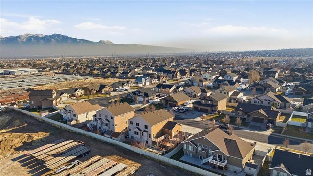 6254 W PALENQUE DR, Salt Lake City, UT 84118