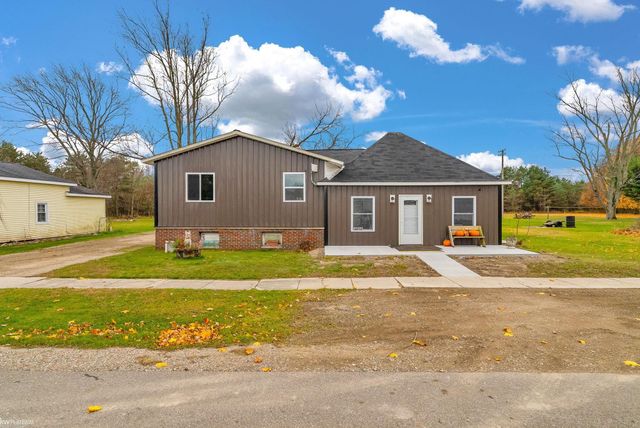 4874 Church Street, Applegate, MI 48401