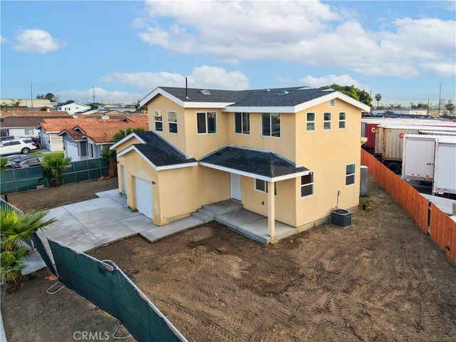832 Mcfarland, Wilmington, CA 90744