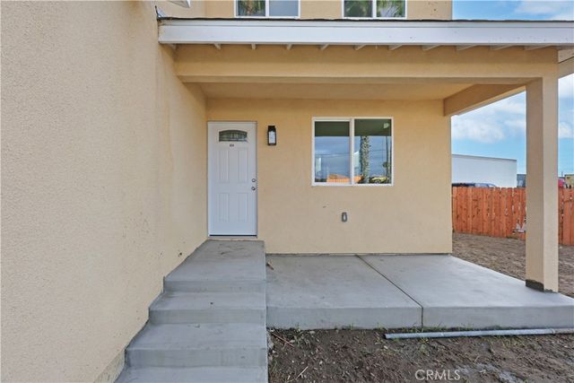 832 Mcfarland, Wilmington, CA 90744