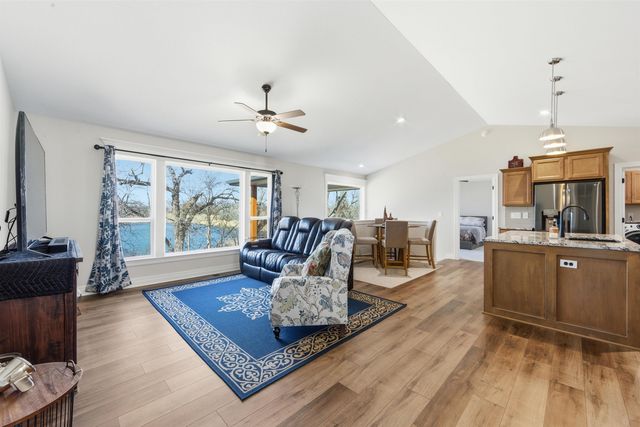 5419 S Meadowview Ct, Wichita, KS 67216