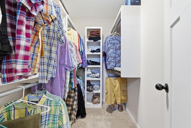 5419 S Meadowview Ct, Wichita, KS 67216