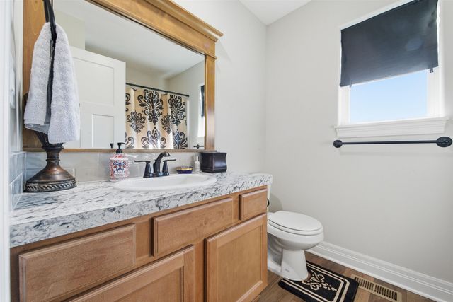 5419 S Meadowview Ct, Wichita, KS 67216